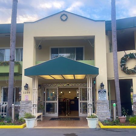 Quality Inn & Suites Anaheim At The Park Екстериор снимка