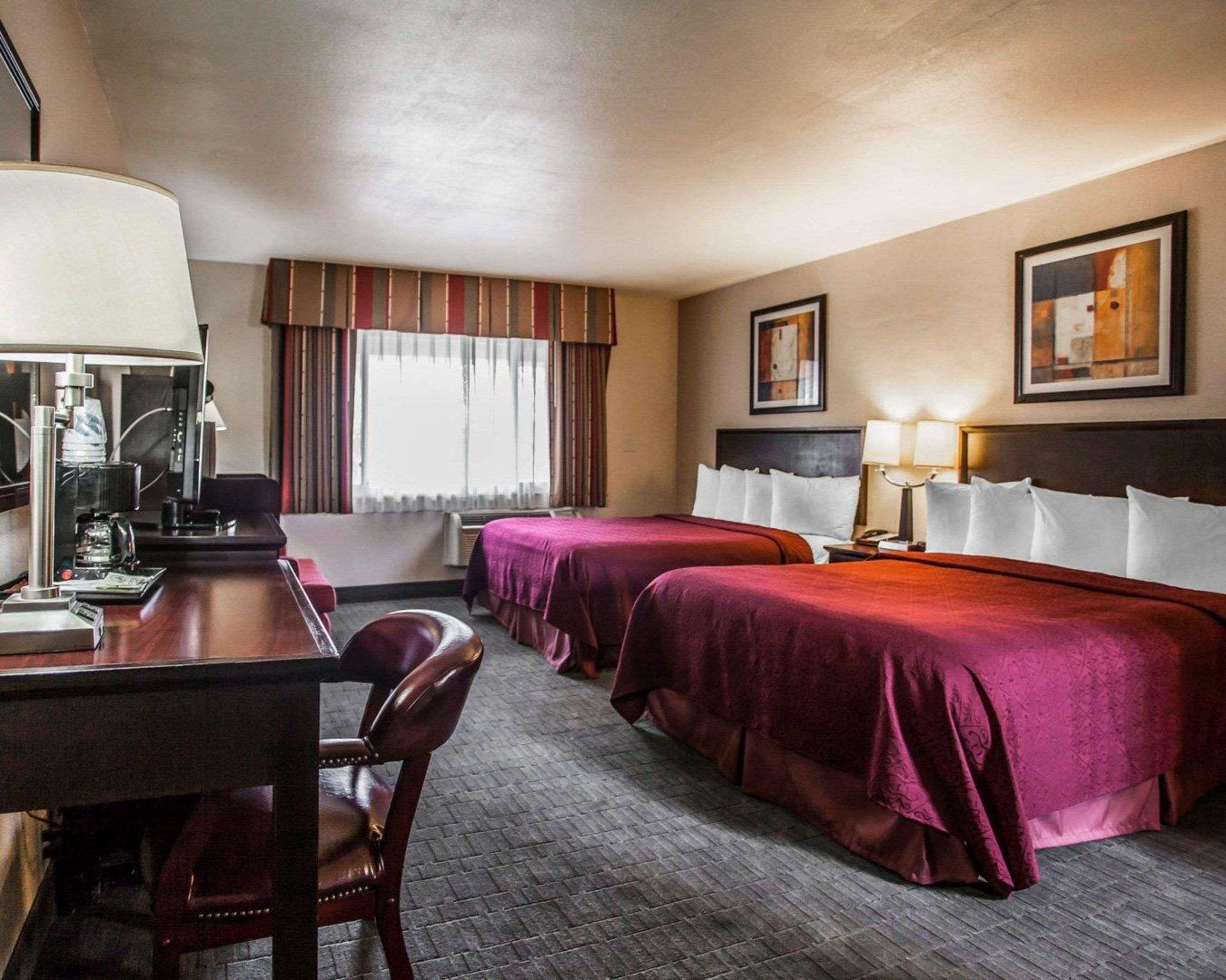 Quality Inn & Suites Anaheim At The Park Екстериор снимка