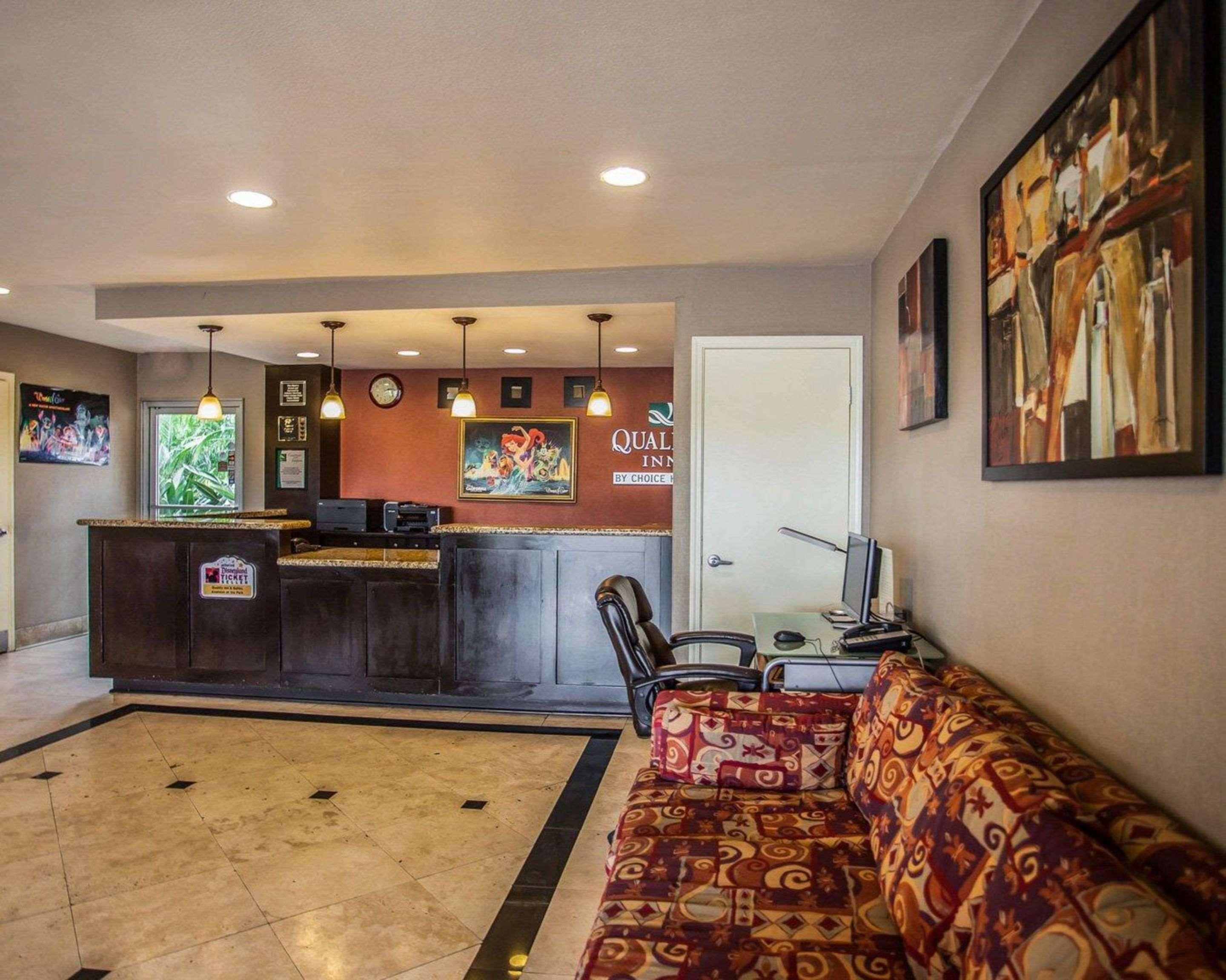 Quality Inn & Suites Anaheim At The Park Екстериор снимка
