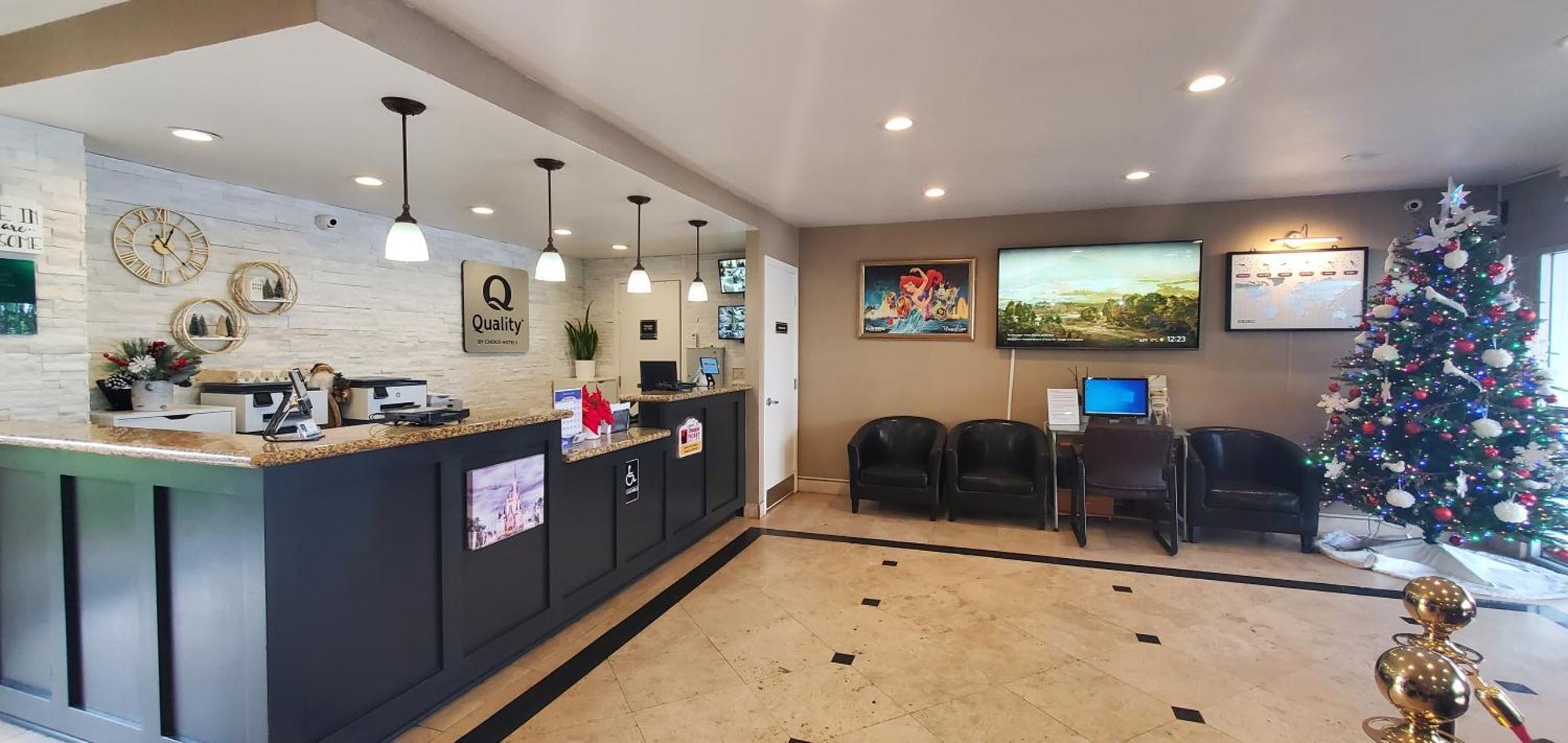Quality Inn & Suites Anaheim At The Park Екстериор снимка