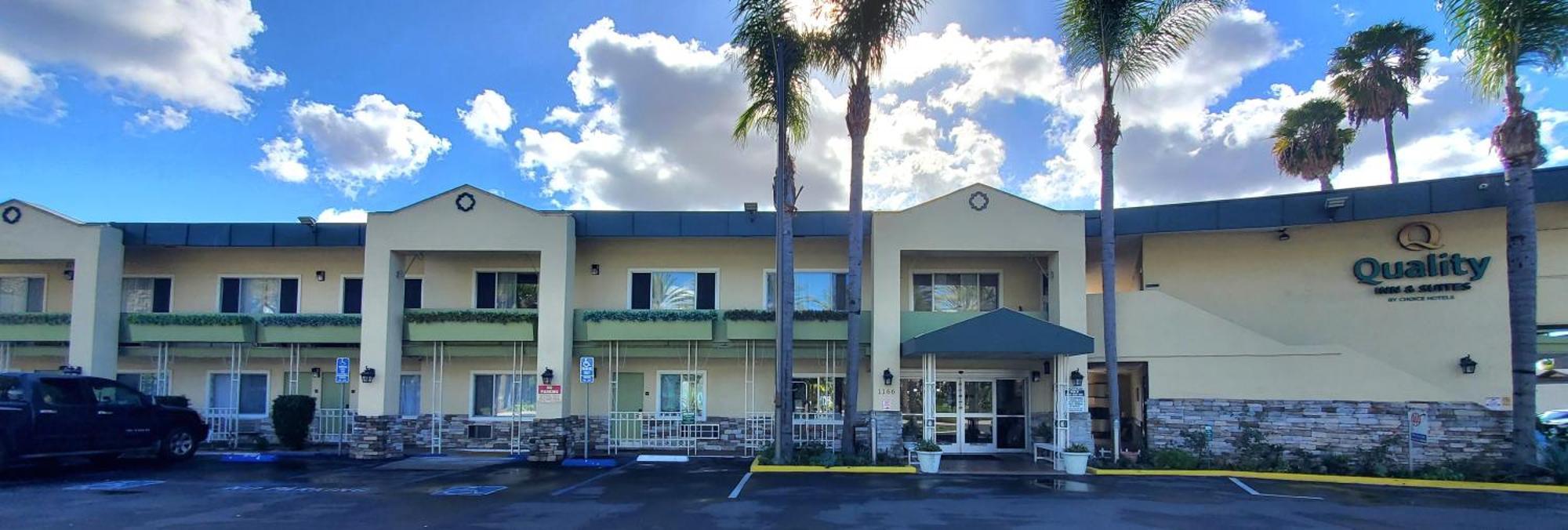 Quality Inn & Suites Anaheim At The Park Екстериор снимка